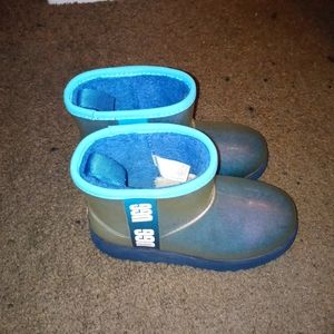 Uggs girl boots